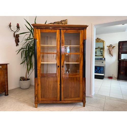 Biedermeier Display Cabinet in Walnut For Sale - Image 3 of 13