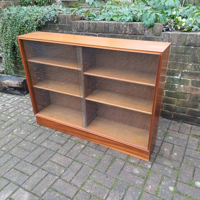 Mid-Century Classic Wood Glazed Display Bookcase with Thick Glass Doors, 1950s For Sale - Image 9 of 12