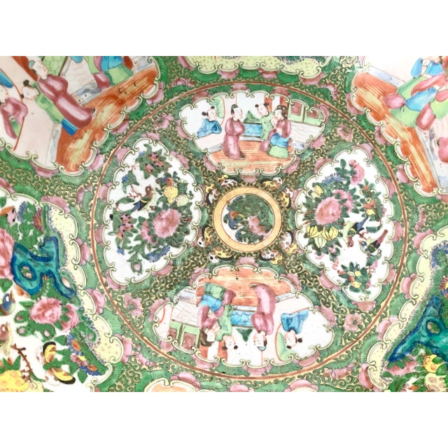 Large Chinese Rose Medallion Punch Bowl, 19th Century, Famille Rose Palette For Sale - Image 10 of 15