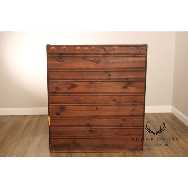 Antique American Quilted Back Pine Settle Bench For Sale - Image 4 of 12