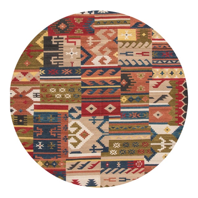 Modern hand-knotted Modern Kilim. Excellent condition.