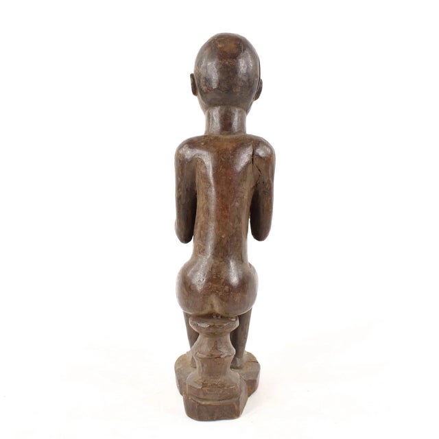 Early 20th Century Tabwa Seated Male Figure For Sale - Image 4 of 7