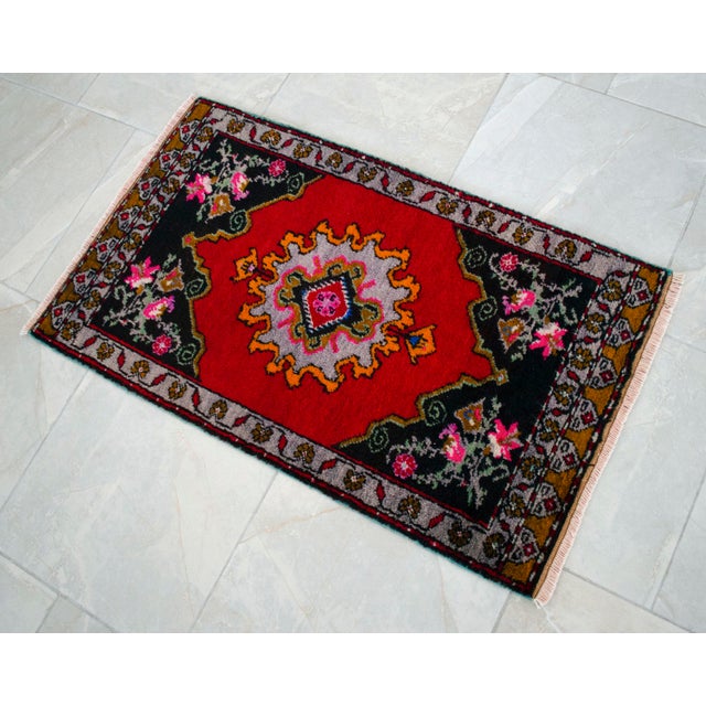 1970s Small Rug, Entry Decor, Bath Mat, Kitchen Accent, Turkish Rug, Door Mat, Lundry Room Decor 1'10" X 3'3" For Sale - Image 4 of 14