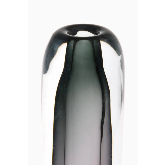 Glass vase in black by gunnar nylund, 1950's material: glass style: mid century, scandinavian produced by strömbergshyttan...