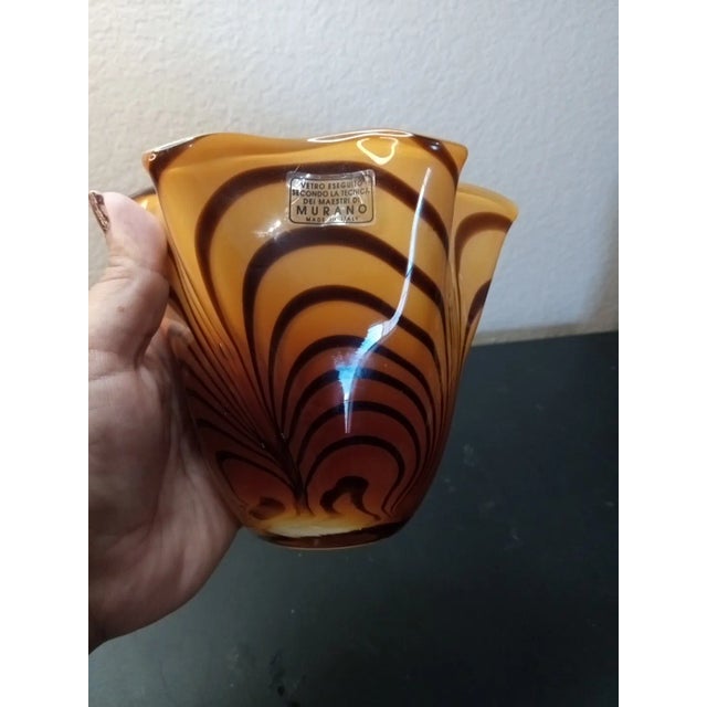 Murano 1980s Striped Murano Art Glass Italy Ruffled Handkerchief Vase For Sale - Image 4 of 7