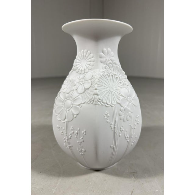 White Bisque Porcelain Vase from AK Kaiser, 1960s For Sale - Image 11 of 12