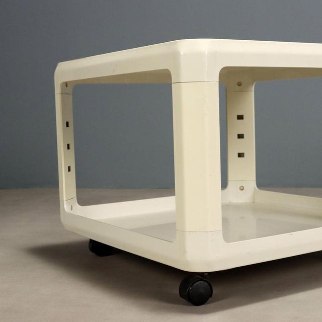 Castelli Coffee table by Alberto Rosselli for Kartell, 1970s For Sale - Image 4 of 8