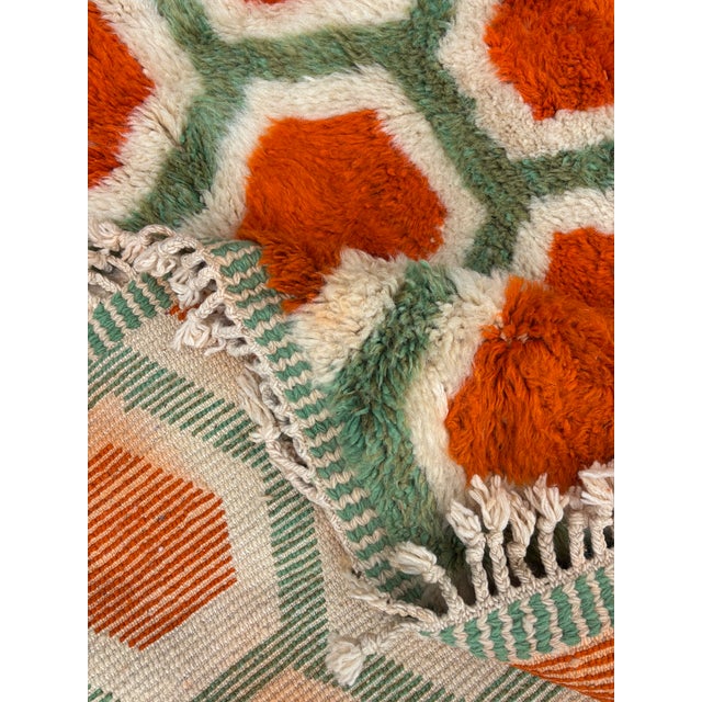 Handwoven Moroccan Mrirt Wool Rug, Orange & Sage Green Honeycomb Berber Carpet, Organic Modern Area Rug, 87" X 118" For Sale - Image 11 of 11
