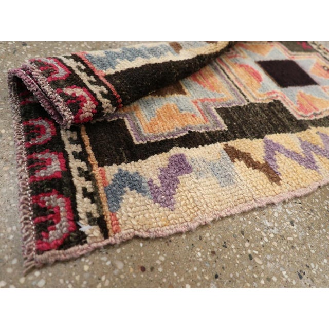 Beige Galerie Shabab Collection Mid-20th Century Handmade Turkish Anatolian Throw Rug For Sale - Image 8 of 8