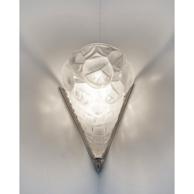 Art Deco French Art Deco Corner Wall Sconces by Francis Hubens & Degue 1930 France - A Pair For Sale - Image 3 of 14