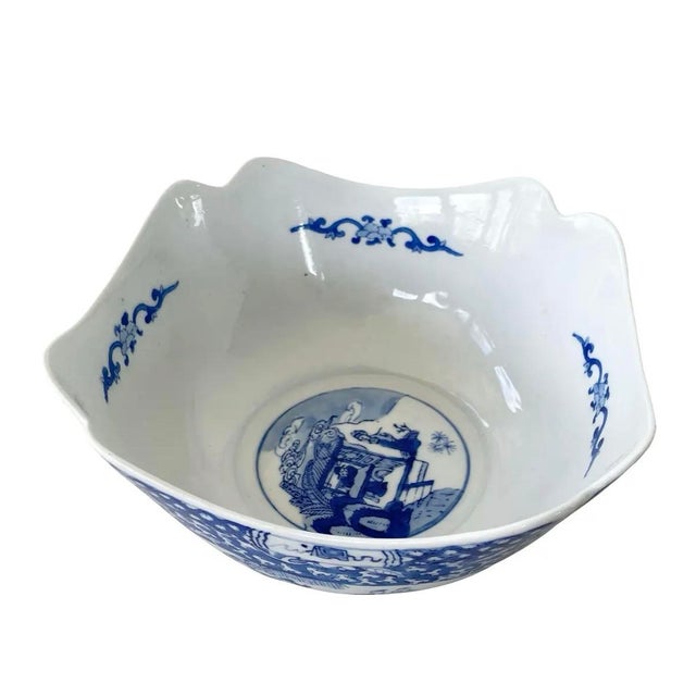Mid 20th Century Canton Blue/White Scalloped Edge Serving Bowl For Sale - Image 5 of 5