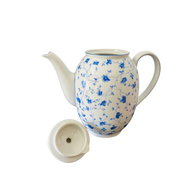 Ceramic Vintage Arzberg Porcelain Teapot – Blaublüten (Blue Blossom) – Designed by Dr. Hermann Gretsch – German Mid-Century Porcelain For Sale - Image 7 of 14