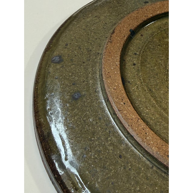 Cinnamon Mid 20th C. Eric Norstad Studio Pottery Slip Decorated Shallow Bowl For Sale - Image 8 of 9