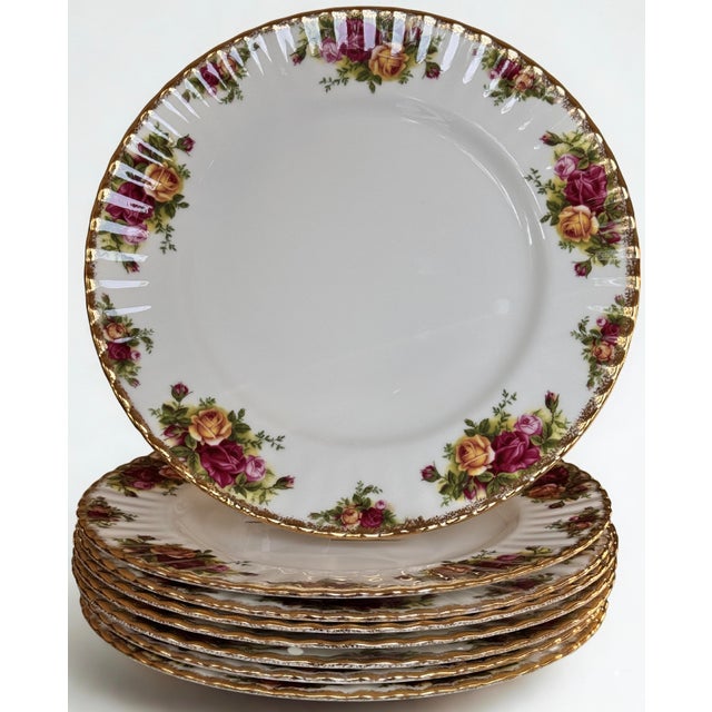 Vintage Royal Albert Old Country Roses Dinner Plates - Set of 8 For Sale - Image 10 of 12