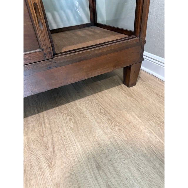 Brown Early 20th Century Antique Oak & Glass Mercantile Display Cabinet / Cigar Showcase For Sale - Image 8 of 12