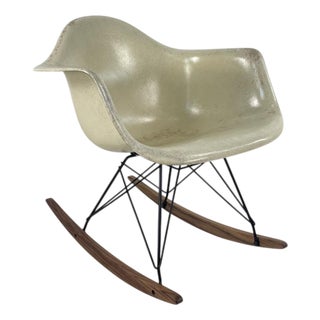 RAR Rocking Chair in Parchment Fibreglass by Charles and Ray Eames for Herman Miller, 1950s For Sale