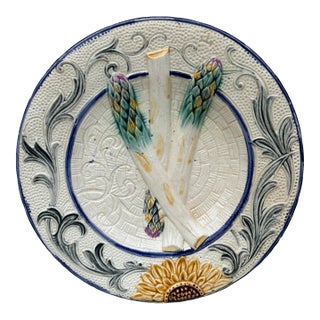 Rare Belgium Majolica Asparagus Sunflower Plate Wasmuel, Circa 1880 For Sale