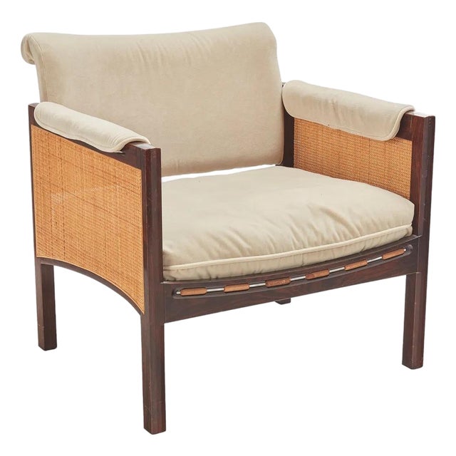 1960s Elegant Caned Lounge Chair in the Style of Dunbar For Sale