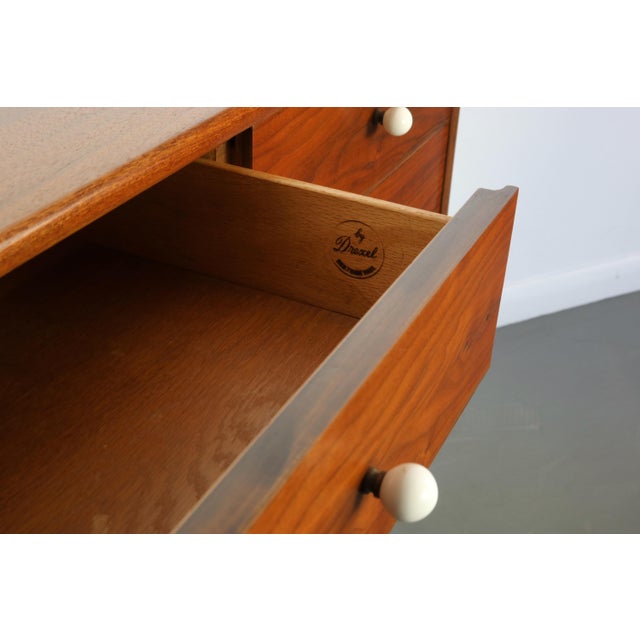 Mid Century Modern Drexel Declaration Credenza Dresser By Kipp Stewart in Walnut For Sale In Orlando - Image 6 of 8