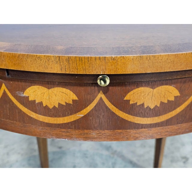 Late 20th Century Baker Federal Style Inlaid Mahogany Round Side Table For Sale - Image 10 of 16