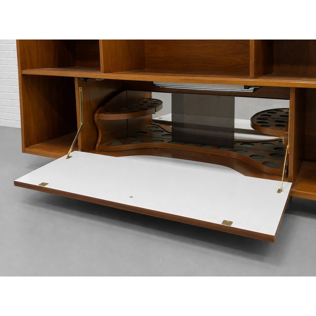 Mid Century Modern Liquor Cabinet Bar | Walnut Bookcase Wall Unit, C. 1960's For Sale In New York - Image 6 of 14