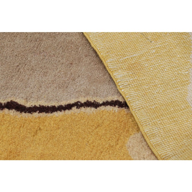 Textile Vintage Zeki Müren Rug in Gold With Abstract Geometric Patterns | Rug & Kilim For Sale - Image 7 of 7