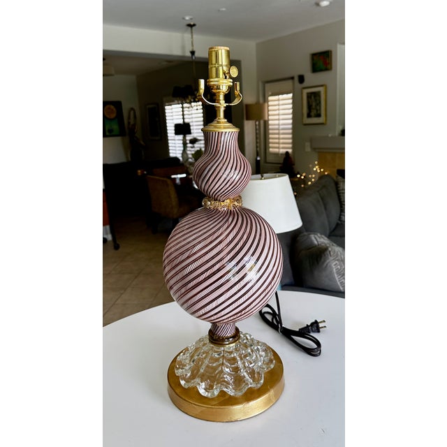 1950s Mid Century Aventurine Filigrana Dino Martens Murano Table Lamp For Sale - Image 5 of 17