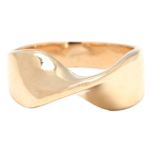 3d Twist Band Ring, 14k Yellow Gold, Ring Size 5.5, Stackable For Sale