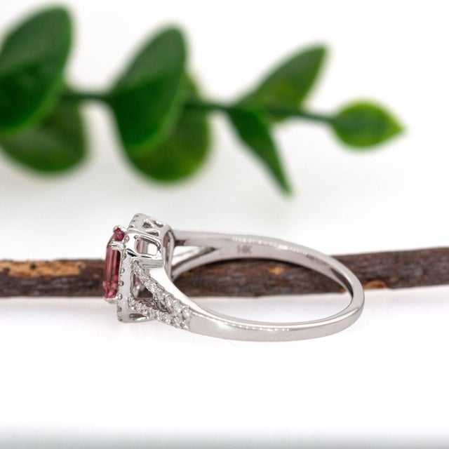 2020s Pink Tourmaline and Natural Diamonds Ring in Solid 14k White Gold | Em 6x4mm, Size 6.75 For Sale - Image 5 of 7