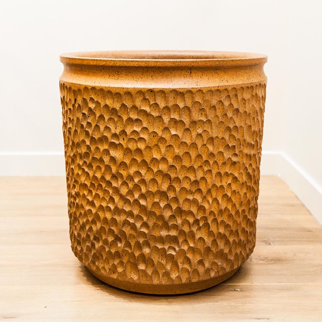 1970s XL Stoneware Thumbprint Planter by David Cressey & Robert Maxwell for Earthgender For Sale - Image 11 of 14