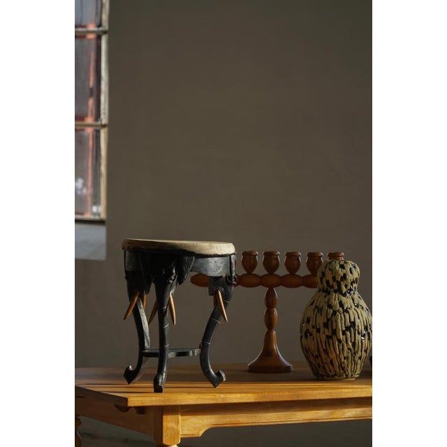 1920s Anglo-Indian Elephant Stool in Ebonized Hardwood, 1900s For Sale - Image 5 of 18