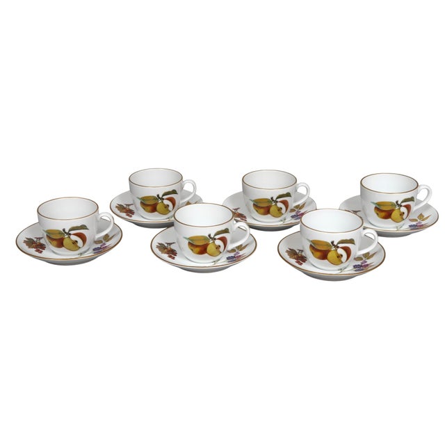 English 1960s Royal Worcester English Porcelain Evesham Teacups and Saucers by Royal Worcester - 12 pcs For Sale - Image 3 of 10