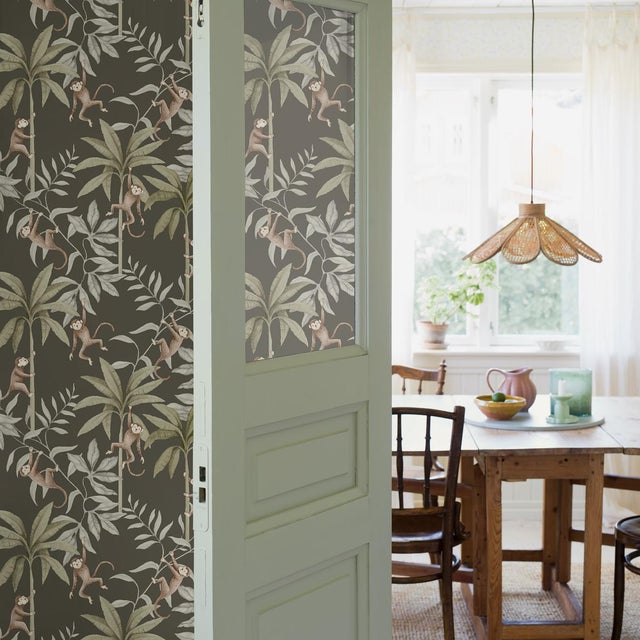 It’s hard to resist the cheeky charm of Boråstapeter’s Jungle Friends wallpaper. Featuring a family of adorable monkeys at...