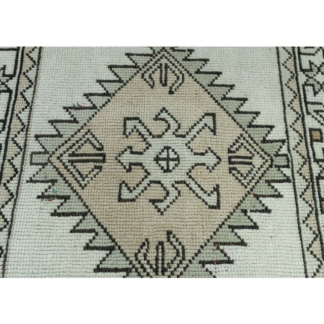 Turkish Vintage Rug 2'6" x 3'5" #20672 For Sale - Image 4 of 8