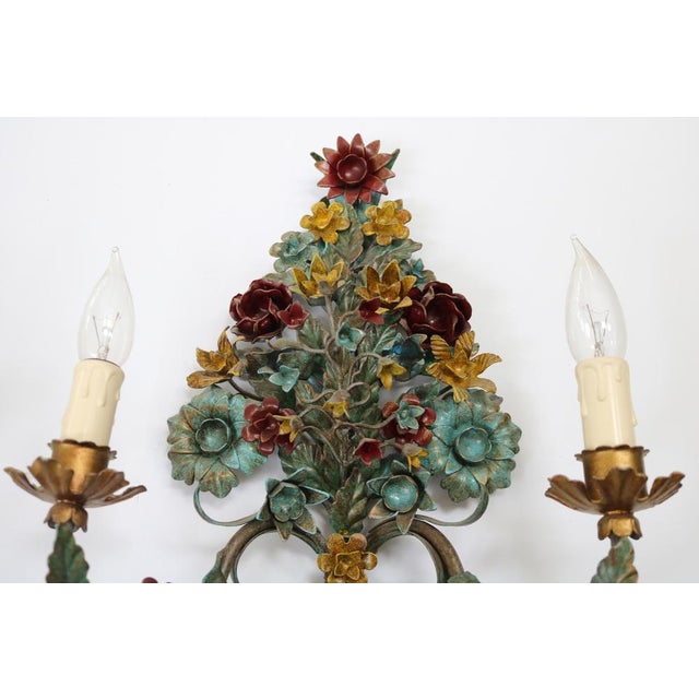 Gold Florentine Hollywood Regency Wall Lamps, Italy, 1960s, Set of 2 For Sale - Image 8 of 13