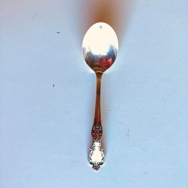 1950s Vintage Wm Rogers Mfg Co. Silver Plated "Grand Elegance " Pattern Small Ladle For Sale - Image 5 of 5