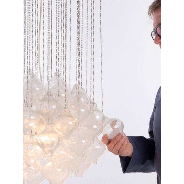 Kalmar Tulipan Chandelier by J. T. Kalmar for Kalmar, 1960s For Sale - Image 4 of 14