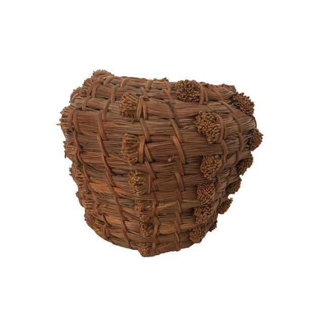 Pine Needle Coil Basket Native American Southeast USA Hand Crafted 5.75" Tall This basket was picked up by my aunt on a...