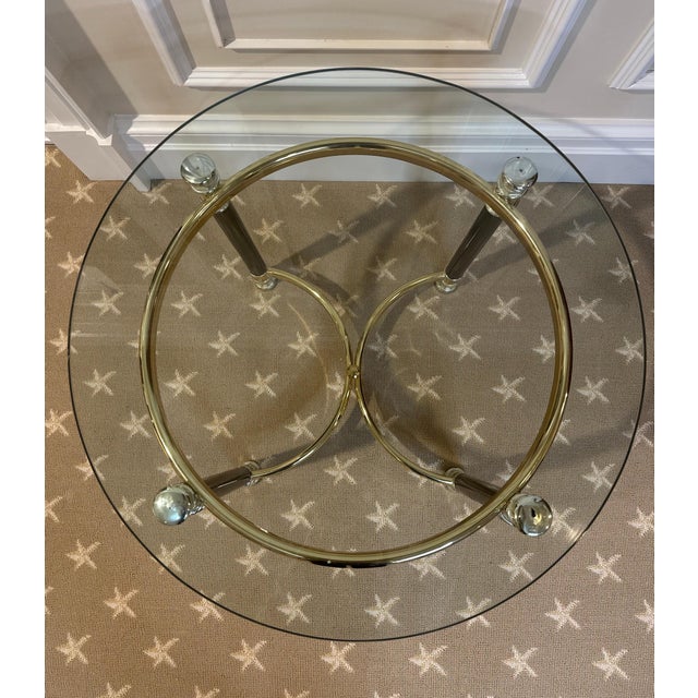 1980s Vintage Hollywood Regency Modern Brass and Glass Table For Sale - Image 5 of 5