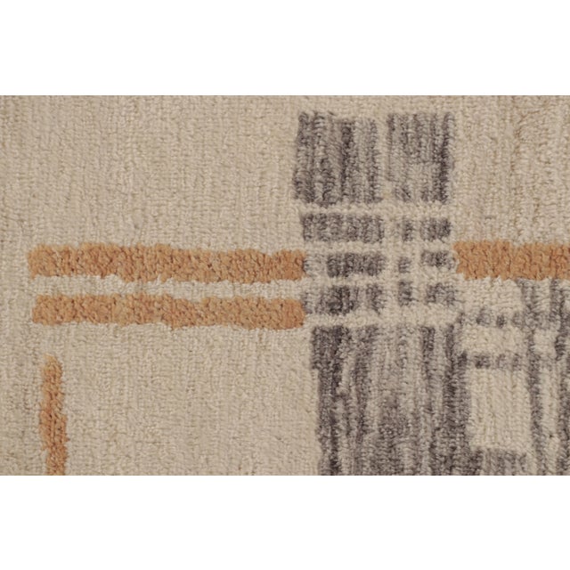 Rug & Kilim’s Abstract Rug in an All Over Geometric Pattern For Sale In New York - Image 6 of 8