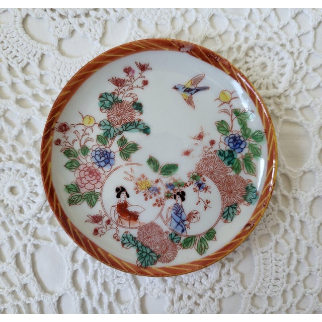 Traditional Pair of Mid-Century Geisha Girl Dishes For Sale - Image 3 of 7