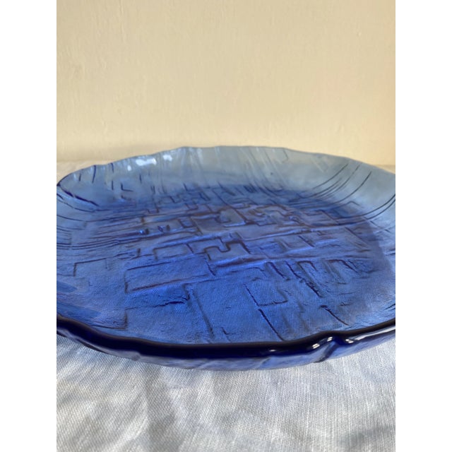 1970s Scandinavian Modernist Ice Glass Platter attributed to Pukeberg, 1970s For Sale - Image 5 of 7