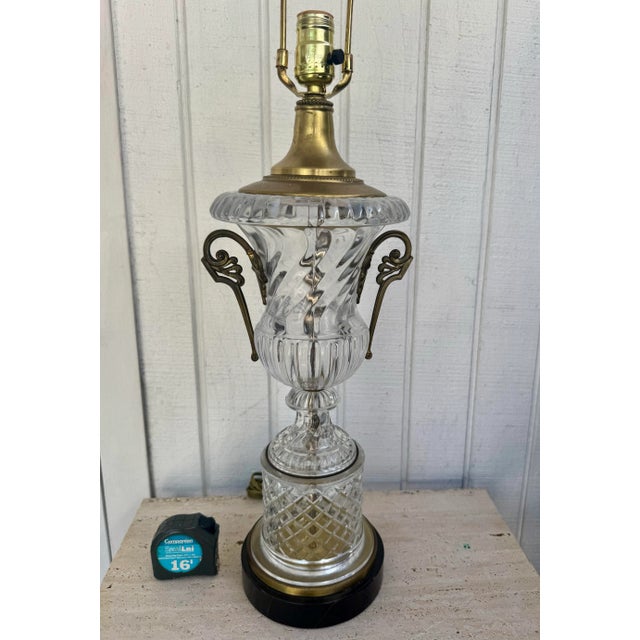 Art Deco Late 20th Century Fine Glass and Brass Classic Paul Hanson Lamp in the Form and Style of Baccarat For Sale - Image 3 of 10