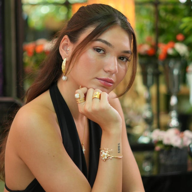 Isis Pearl & Gold Chunky Mystic Ring, Size 4 For Sale - Image 4 of 8