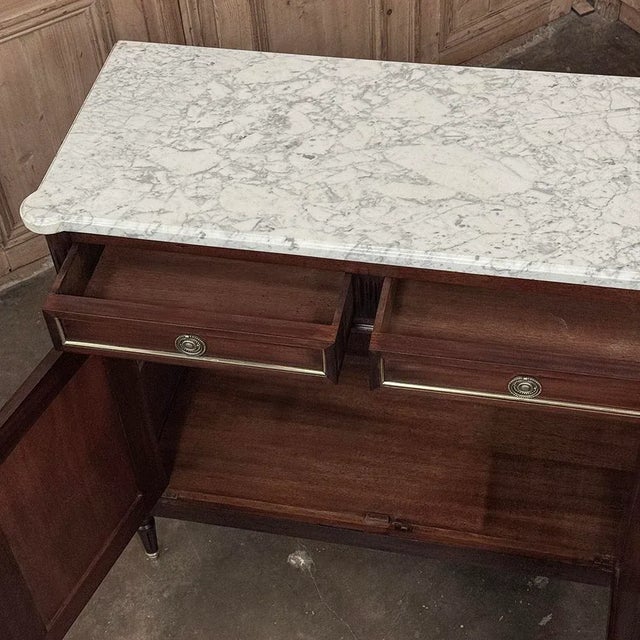 French Louis XVI Carrara Marble Top Mahogany Buffet in the Maison Jansen Style, Mid-Century For Sale - Image 16 of 18