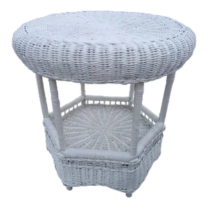1970s Bohemian Round White Woven Wicker and Rattan Side Patio or Indoor Table With Bottom Shelf