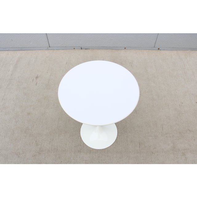 Mid-Century Modern Eero Saarinen for Knoll 16" Round White Tulip Side Table For Sale In New York - Image 6 of 18
