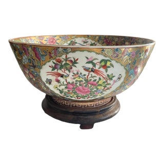 Chinese Famille Rose Medallion Porcelain Bowl For Sale