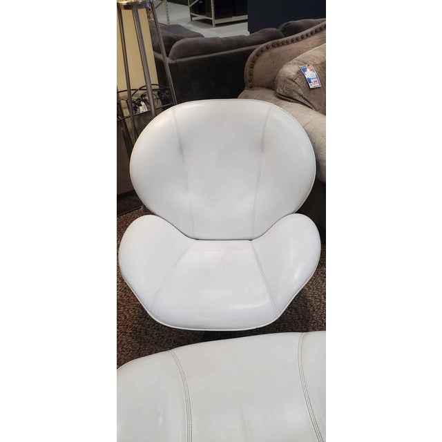1960s Vintage Ligne Roset White Leather Lounge Chair and Ottoman For Sale - Image 5 of 9