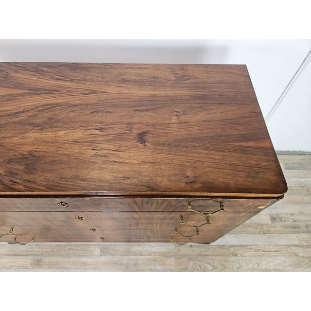Art Deco Chest of Drawers in Mahogany Burl with Brass Handles, 1940 For Sale - Image 6 of 18
